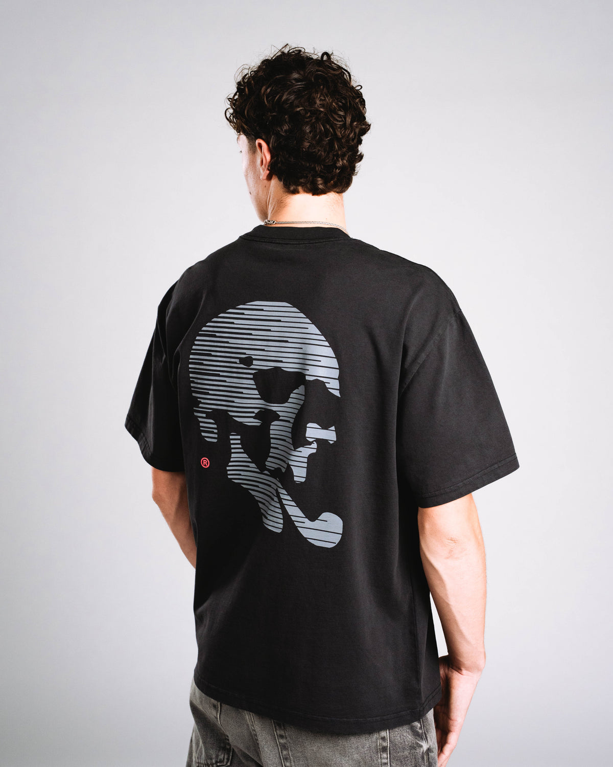 Skelly Basic V2, A Heavy Faded Black Tee