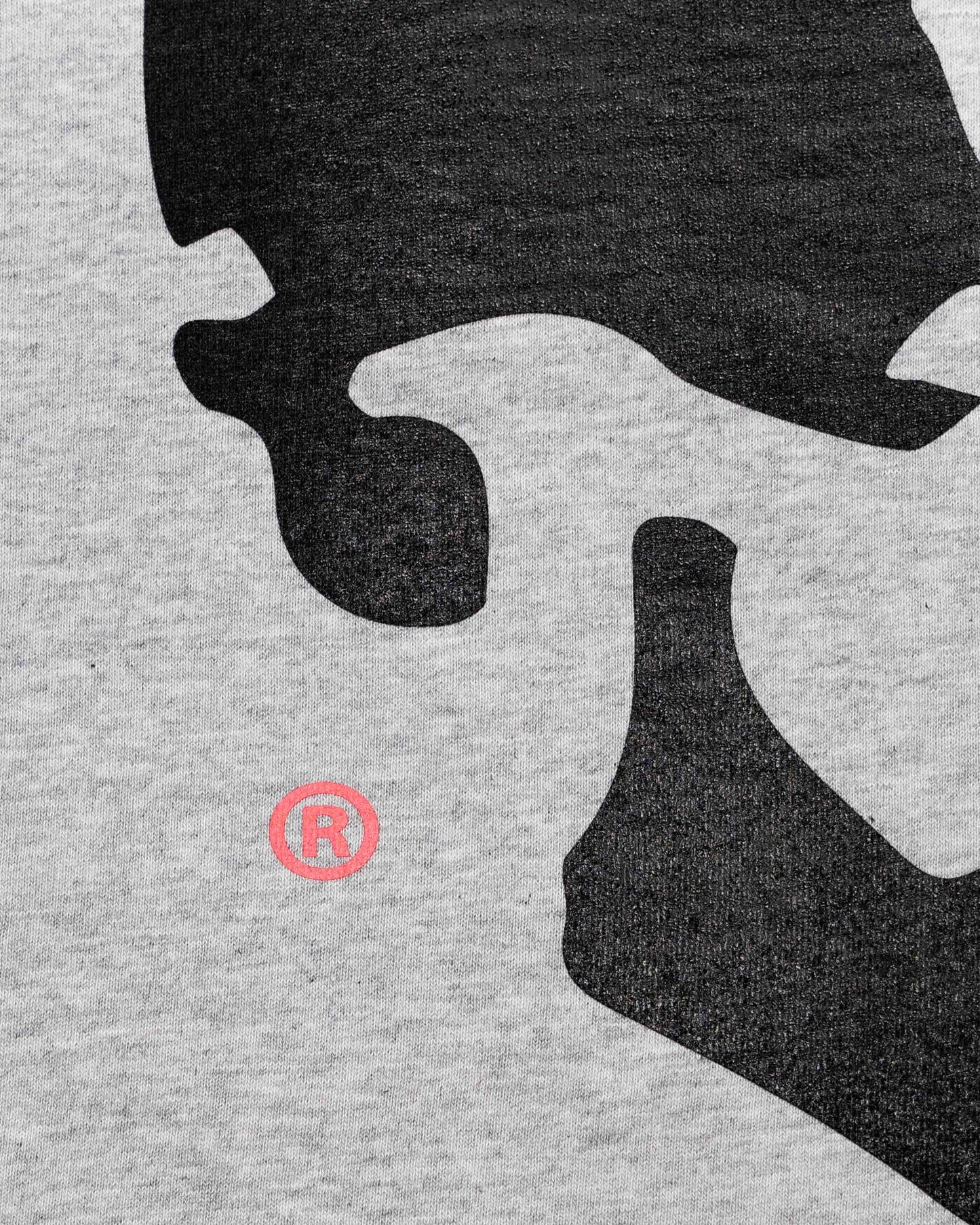 SKELLY BASIC, A GREY TEE