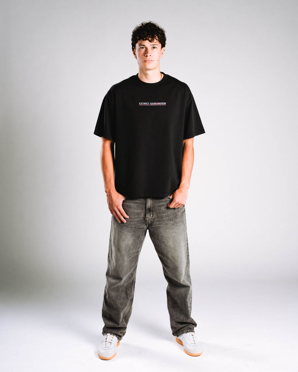 Skelly Basic V2, A Heavy Faded Black Tee