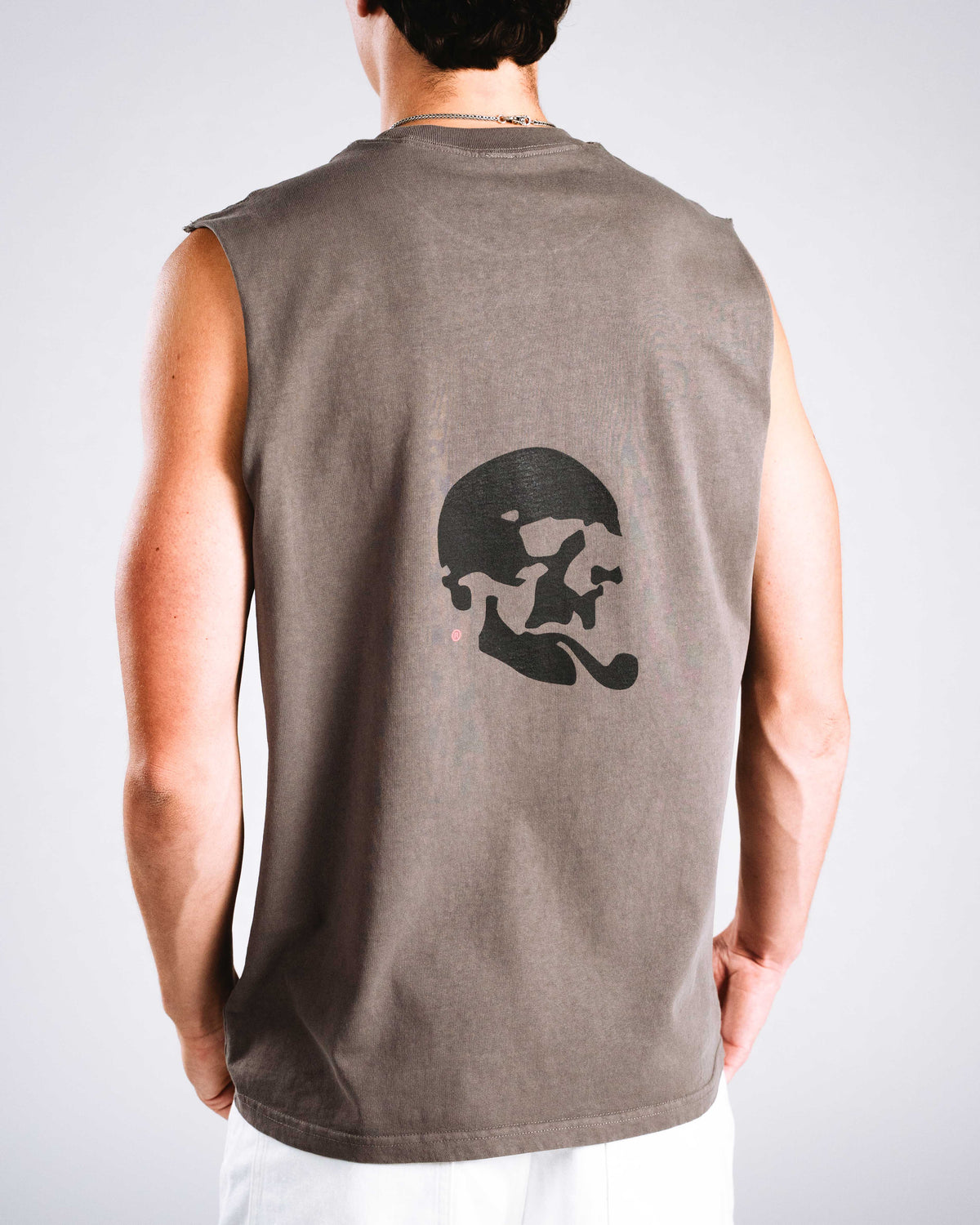 Skelly Basic, A Heavy Faded Grey Tank